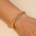 Luxury Stone Hand Cuff