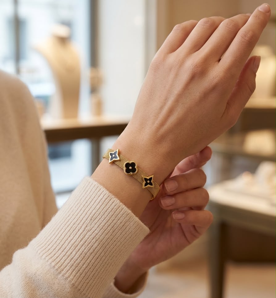 Clover Mesh Bracelet