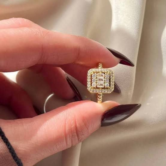 Luxury Zircon Ring Adjustable