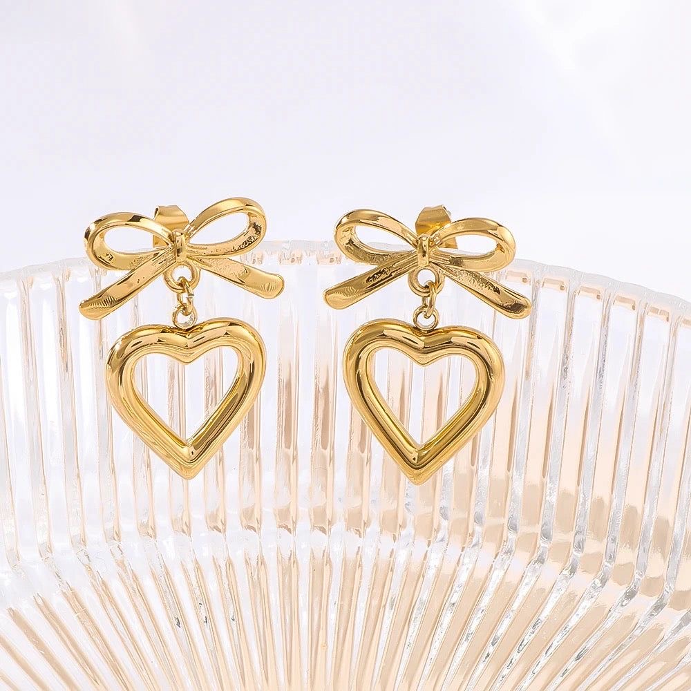 Bow Heart Earing