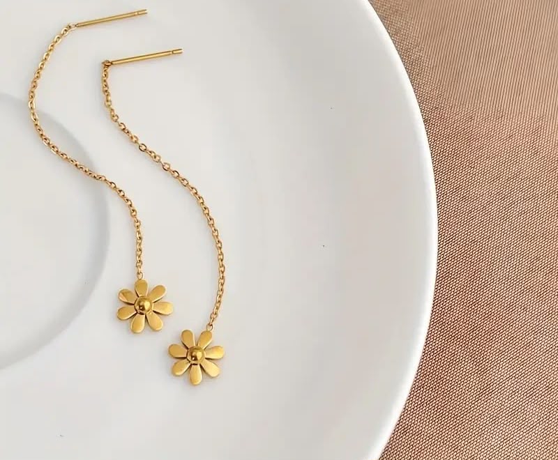 Flower Sui Daga Earring