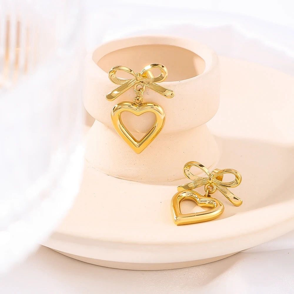 Bow Heart Earing