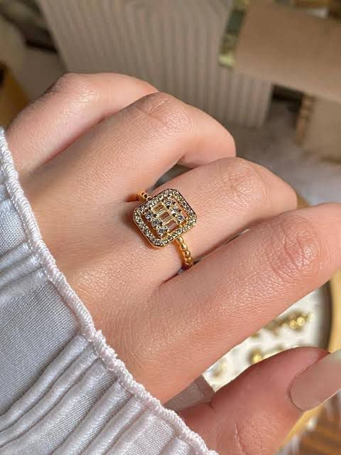 Luxury Zircon Ring Adjustable