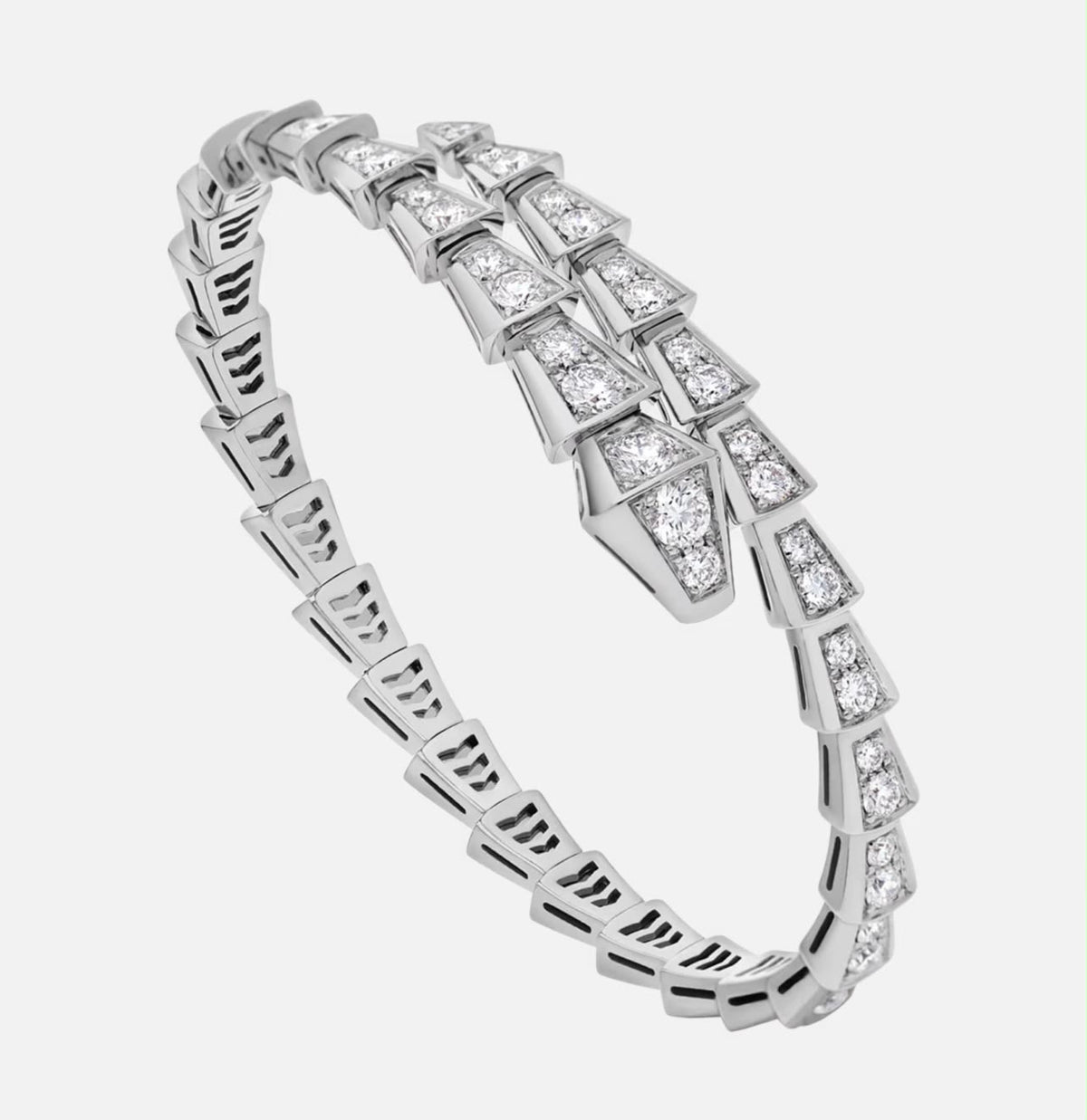 STAINLESS STEEL 316L
BVLGARI BRANDED KARA