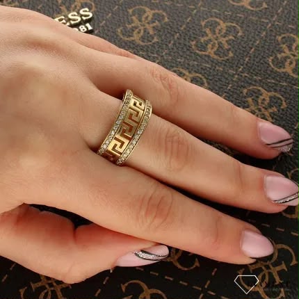 Luxury Stone Adjustable Ring